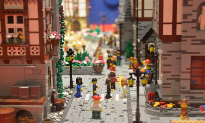 El fascinante mundo de LEGO llega a Gijón