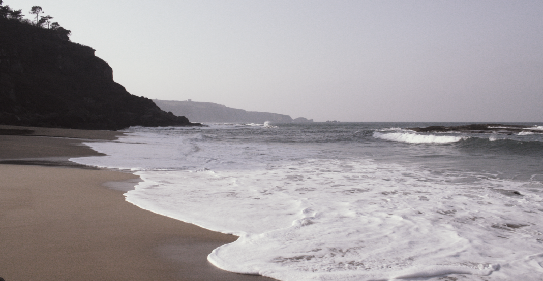 La playa de La Ñora contará un año más con bandera azul.